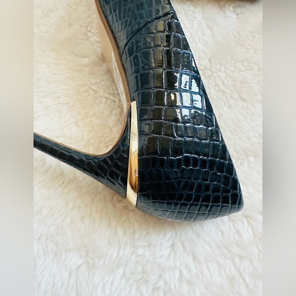 Navy Blue Croc Embossed Pumps Heels - Picture 14 of 15